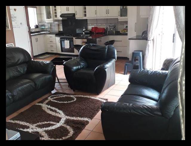 2 BEDROOM CLUSTER FOR SALE IN BIRCHLEIGH